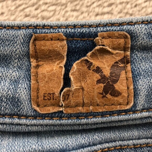 American Eagle Womens Jeans Size 2 Slim Straight Jeggings Distressed Blue Denim - Picture 13 of 15